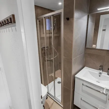 Renove Avec Vue Sur Les Montagnes Lejlighed *