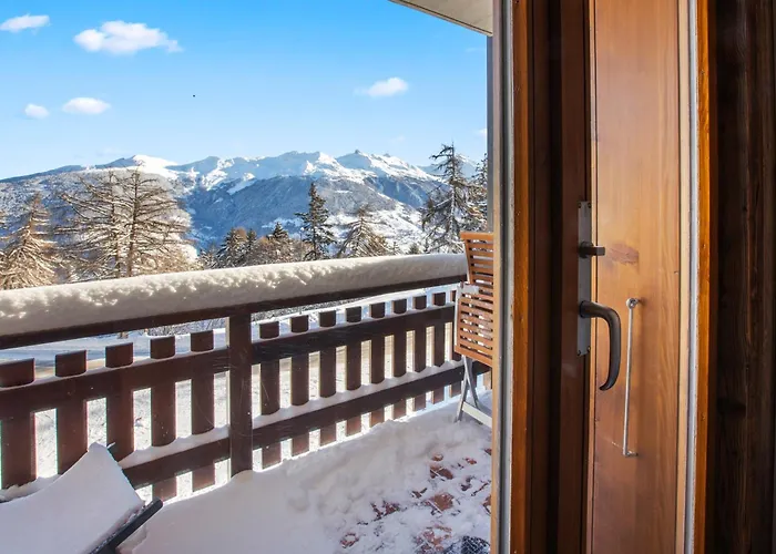 Rénové Avec Vue Sur Les Montagnes Appartamento